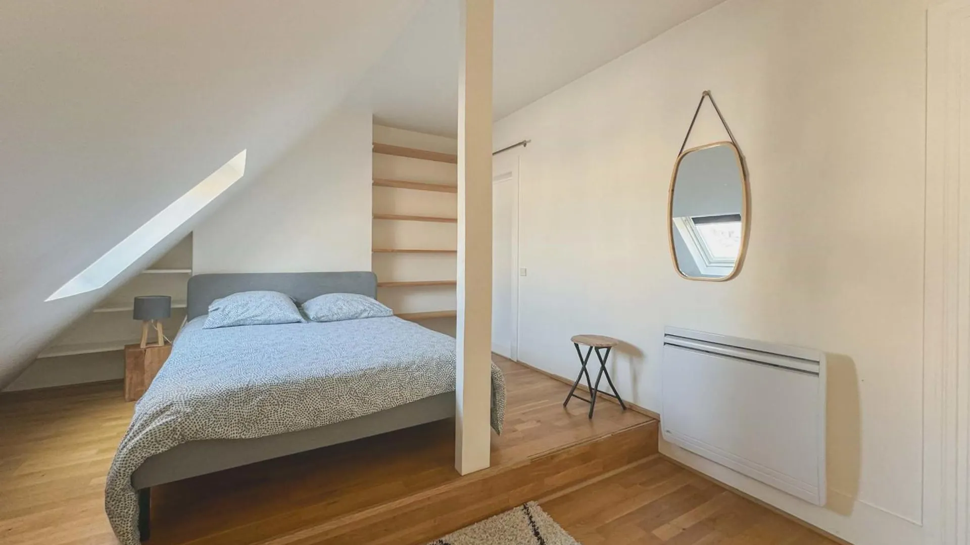 Flexliving - - Bausset *