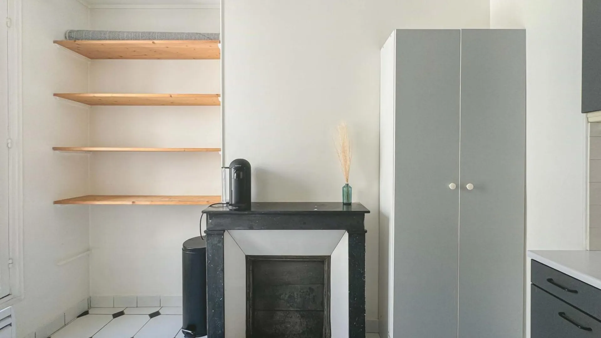 Flexliving - - Bausset * Paris